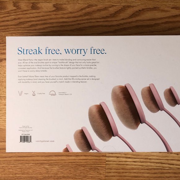 Vanity Planet Blend Party Brush Kit in Pink - Picture 3 of 3